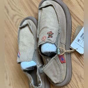 Size 5 Men/Youth Grateful Dead Sanuks